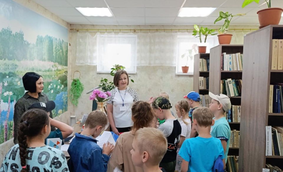 Центр занятости Кировское рассказал школьникам о профессии библиотекарь Центр занятости Кировское рассказал школьникам о профессии библиотекарь