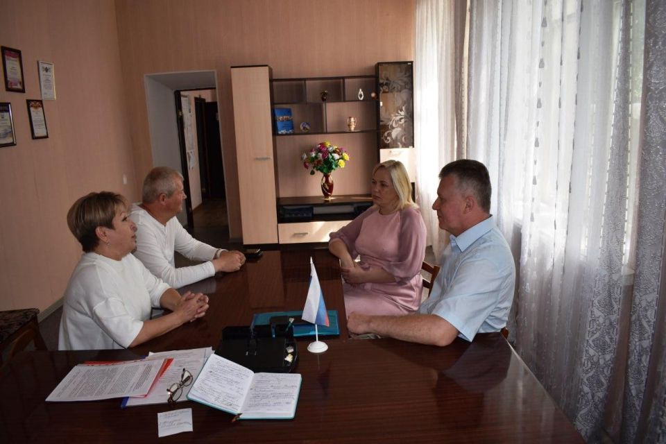 Делегация из округа Муром Владимирской области прибыла в Кировское Делегация из округа Муром Владимирской области прибыла в Кировское