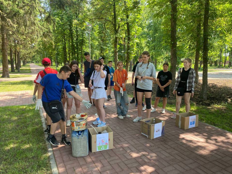 В Летнем парке состоялся экоэстафета В Летнем парке состоялся экоэстафета