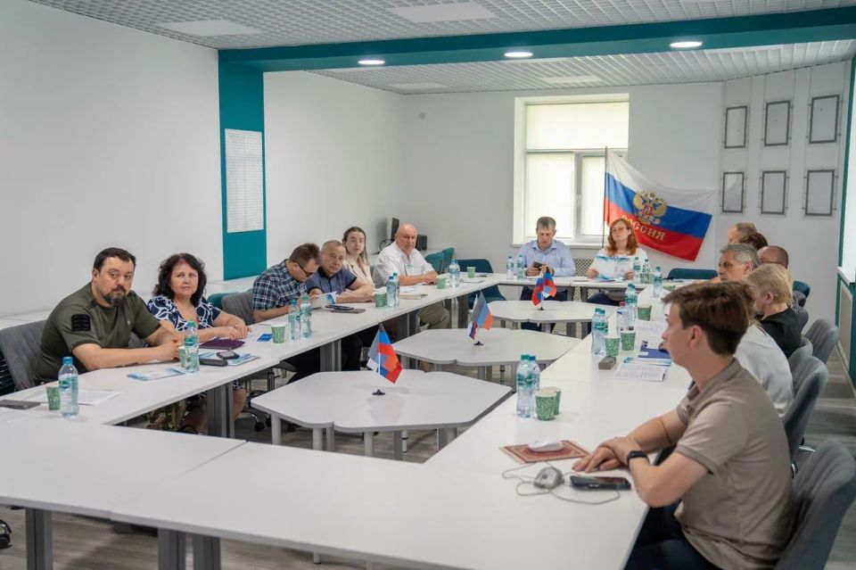 Депутаты приняли участие в конференции, посвященной повышению эффективности управленческой деятельности Депутаты приняли участие в конференции, посвященной повышению эффективности управленческой деятельности