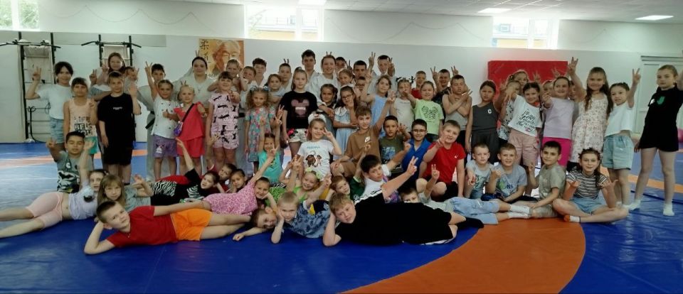 Месячник «СПОРТИВНЫЙ ДОНБАСС» продолжается яркими и вдохновляющими событиями! Месячник «СПОРТИВНЫЙ ДОНБАСС» продолжается яркими и вдохновляющими событиями!
