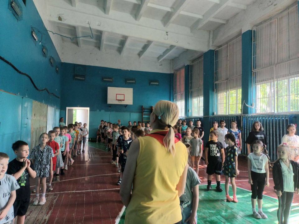 Отличный старт дня в пришкольных летних лагерях Ленинского района! Отличный старт дня в пришкольных летних лагерях Ленинского района!