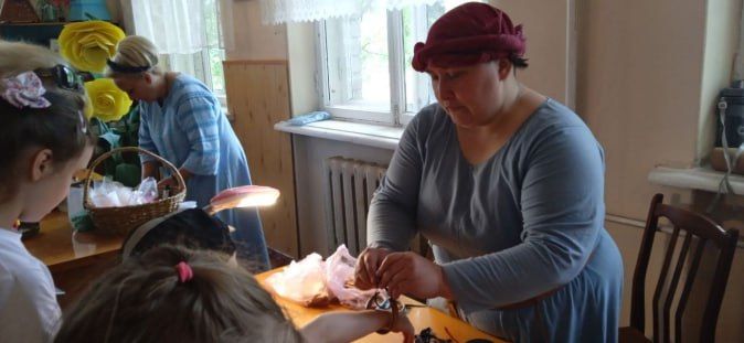 Волонтеры из Татарстана провели мастер-классы для школьников из Харцызска Волонтеры из Татарстана провели мастер-классы для школьников из Харцызска