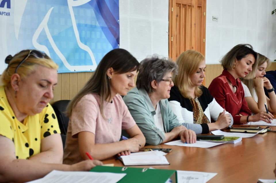 5 июня, заместитель главы администрации городского округа Дебальцево Евгений Глебов, провел заседание межведомственной Комиссии при администрации городского округа Дебальцево по профилактике правонарушений 5 июня, заместитель главы администрации городского округа Дебальцево Евгений Глебов, провел заседание межведомственной Комиссии при администрации городского округа Дебальцево по профилактике правонарушений
