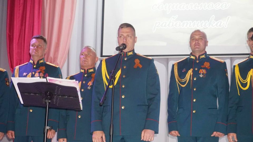 Борис Трима: В преддверии Дня социального работника, по проекту «Культура малой Родины», в Першотравневом Центре культуры и досуга состоялся большой праздничный концерт Борис Трима: В преддверии Дня социального работника, по проекту «Культура малой Родины», в Першотравневом Центре культуры и досуга состоялся большой праздничный концерт