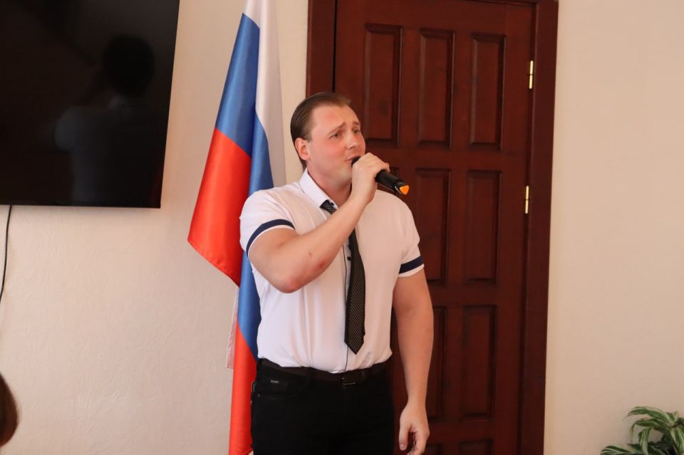 Сегодня в администрации городского округа Торез прошло торжественное мероприятие, посвященное Дню социального работника Сегодня в администрации городского округа Торез прошло торжественное мероприятие, посвященное Дню социального работника