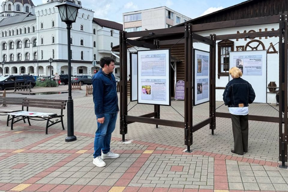6 июня в Свято-Елисаветинском женском монастыре в Минске открылась документальная фотовыставка «Дети Донбасса» 6 июня в Свято-Елисаветинском женском монастыре в Минске открылась документальная фотовыставка «Дети Донбасса»