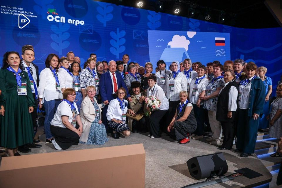 Александр Подгорный: Единая Россия назвала имена лучших почтальонов страны – в наццентре «Россия» подвели итоги конкурса «Земский почтальон»