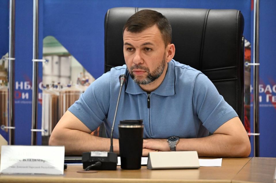 Александр Волошин: Накануне в Донецке состоялось знаковое событие – первое общее собрание регионального объединения работодателей Конфедерации промышленников и предпринимателей Донбасса (РОР «КПП ДНР») Александр Волошин: Накануне в Донецке состоялось знаковое событие – первое общее собрание регионального объединения работодателей Конфедерации промышленников и предпринимателей Донбасса (РОР «КПП ДНР»)