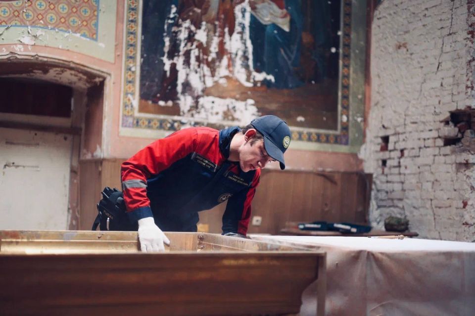 Завершена гуманитарная миссия в Никольском монастыре под Угледаром Завершена гуманитарная миссия в Никольском монастыре под Угледаром