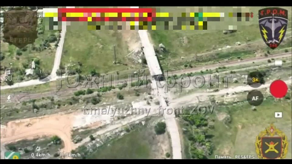 Операторы БПЛА ВС РФ подорвали еще один мост в районе временно оккупированного Северска в ДНР