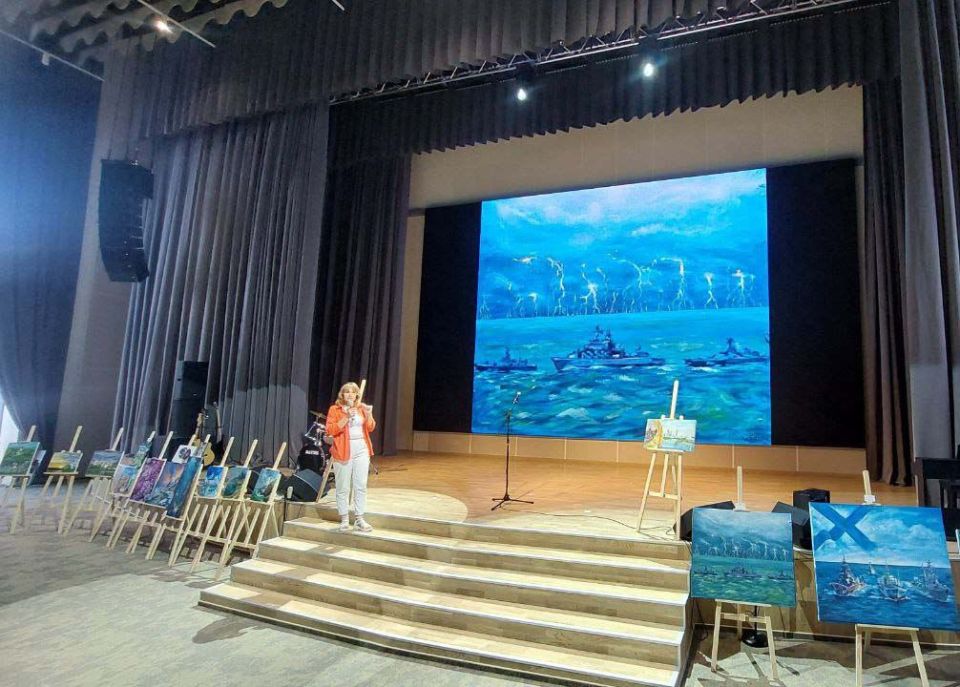 «На днях в филиале Нахимовского военно-морского ордена Почета училища в г. Мариуполе, состоялась творческая встреча, с известными в городе художниками, членами Профессионального Союза Художников России Андреем Мироненко... «На днях в филиале Нахимовского военно-морского ордена Почета училища в г. Мариуполе, состоялась творческая встреча, с известными в городе художниками, членами Профессионального Союза Художников России Андреем Мироненко...