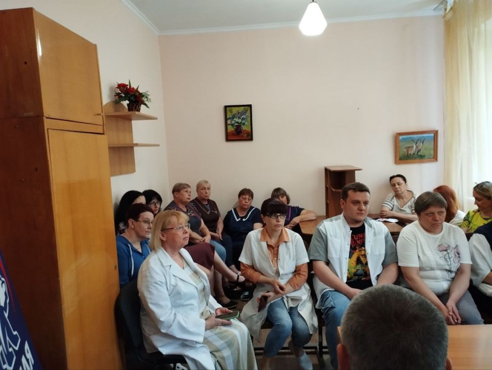 Иван Адамец: Встреча с трудовым коллективом: обсуждение актуальных вопросов Иван Адамец: Встреча с трудовым коллективом: обсуждение актуальных вопросов