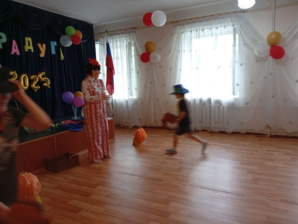Сегодня культорганизатор Зугрэсского ГДК-Богданова С.В. провела развлекательно-игровую программу для детей ГКОУ "ЗУГРЭССКОЙ СПЕЦИАЛЬНОЙ ШКОЛЫ-ИНТЕРНАТ № 31" Сегодня культорганизатор Зугрэсского ГДК-Богданова С.В. провела развлекательно-игровую программу для детей ГКОУ "ЗУГРЭССКОЙ СПЕЦИАЛЬНОЙ ШКОЛЫ-ИНТЕРНАТ № 31"