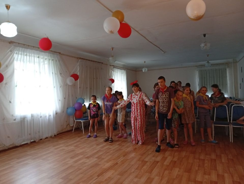 Сегодня культорганизатор Зугрэсского ГДК-Богданова С.В. провела развлекательно-игровую программу для детей ГКОУ "ЗУГРЭССКОЙ СПЕЦИАЛЬНОЙ ШКОЛЫ-ИНТЕРНАТ № 31" Сегодня культорганизатор Зугрэсского ГДК-Богданова С.В. провела развлекательно-игровую программу для детей ГКОУ "ЗУГРЭССКОЙ СПЕЦИАЛЬНОЙ ШКОЛЫ-ИНТЕРНАТ № 31"