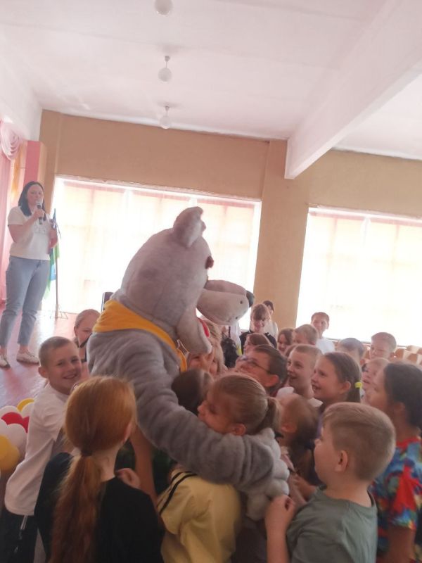 МБУ «Центр Культуры и Досуга города Дебальцево» принял участие в открытии пришкольного лагеря «Рассвет» МБУ «Центр Культуры и Досуга города Дебальцево» принял участие в открытии пришкольного лагеря «Рассвет»