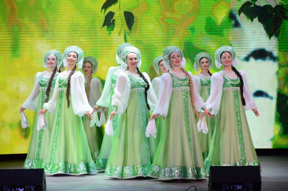 В рамках культурно-патриотической акции «Моя ненаглядная Русь» сегодня на сцене Володарского Дома культуры прошел праздничный концерт, посвященный Дню России В рамках культурно-патриотической акции «Моя ненаглядная Русь» сегодня на сцене Володарского Дома культуры прошел праздничный концерт, посвященный Дню России