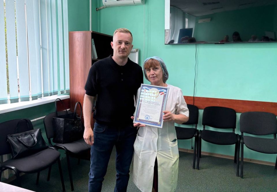 В Ленинском районе г. Донецка состоялась встреча с трудовым коллективом В Ленинском районе г. Донецка состоялась встреча с трудовым коллективом