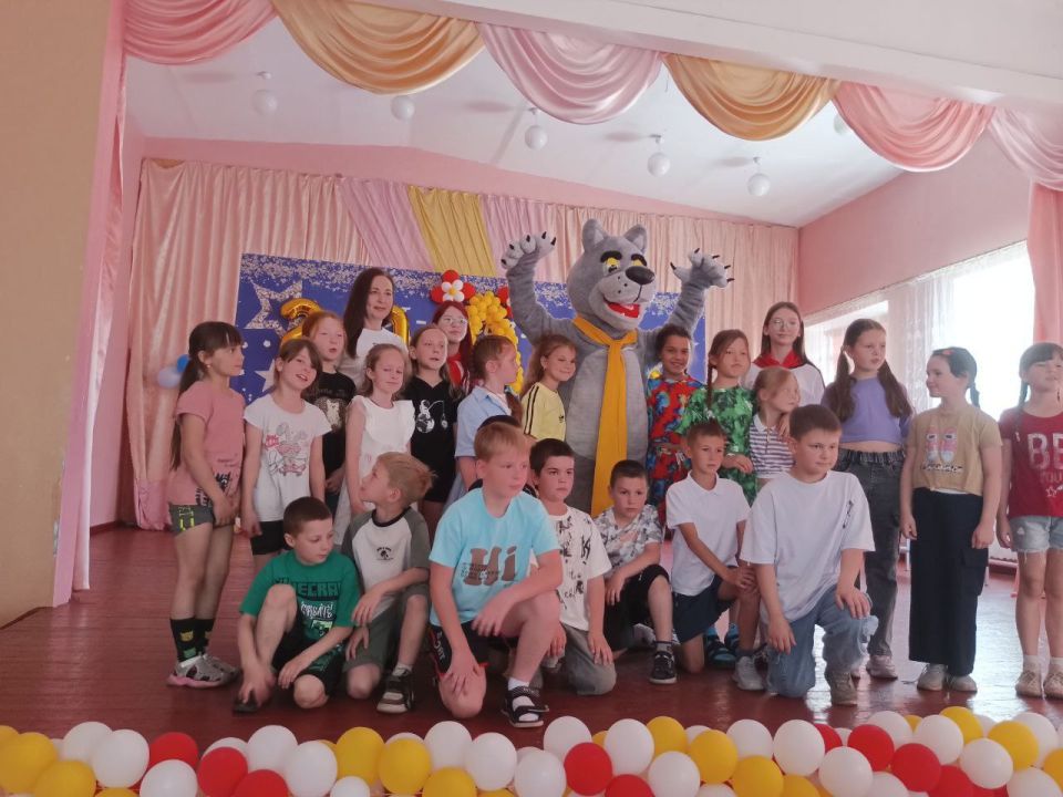 МБУ «Центр Культуры и Досуга города Дебальцево» принял участие в открытии пришкольного лагеря «Рассвет» МБУ «Центр Культуры и Досуга города Дебальцево» принял участие в открытии пришкольного лагеря «Рассвет»