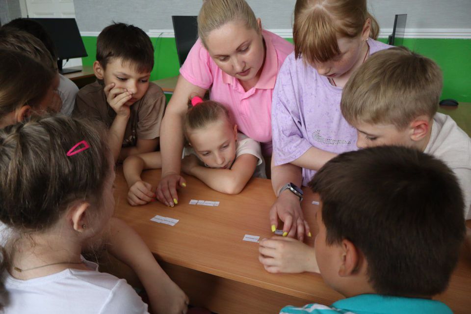 Валентина Харлашка: Сегодня, в рамках федерального партийного проекта «Единой России» «Мир возможностей», приняла участие в круглом столе на тему «Россия - моя страна» Валентина Харлашка: Сегодня, в рамках федерального партийного проекта «Единой России» «Мир возможностей», приняла участие в круглом столе на тему «Россия - моя страна»