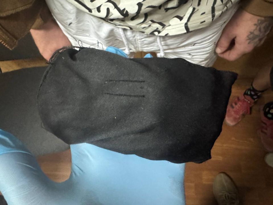 В Донецке оперативники поймали наркосбытчика В Донецке оперативники поймали наркосбытчика