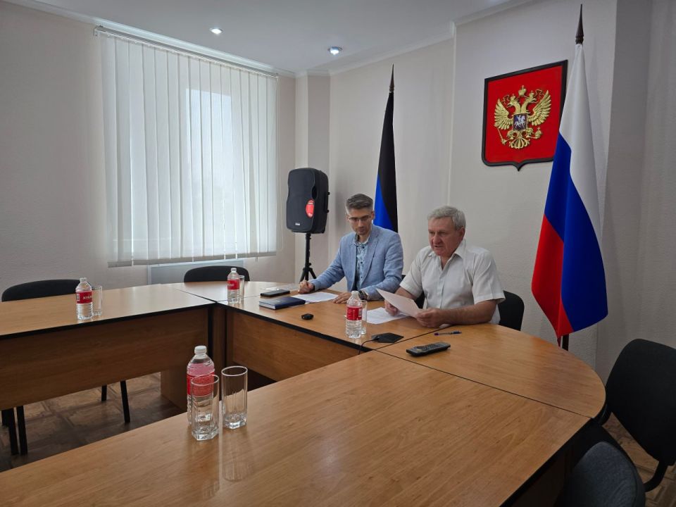 Николай Михайлов: 10 июня принял участие в первом заседании Общественного совета муниципального образования Старобешевский муниципальный округ Николай Михайлов: 10 июня принял участие в первом заседании Общественного совета муниципального образования Старобешевский муниципальный округ