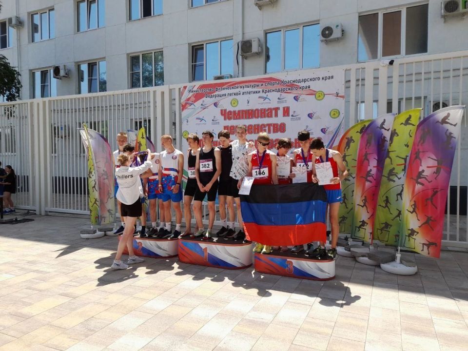 Сергей Желновач: Третий день Чемпионата и Первенства Южного Федерального округа среди юношей и девушек до 16 и 18 лет по легкой атлетике Сергей Желновач: Третий день Чемпионата и Первенства Южного Федерального округа среди юношей и девушек до 16 и 18 лет по легкой атлетике