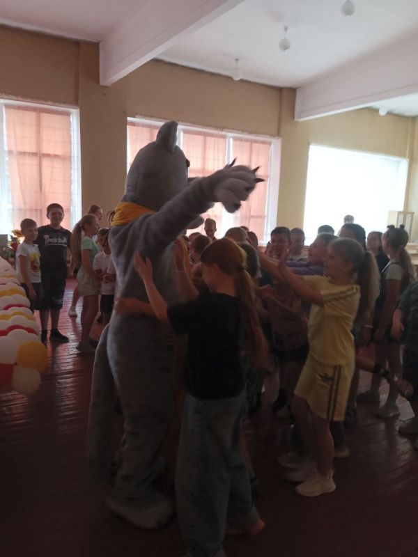 МБУ «Центр Культуры и Досуга города Дебальцево» принял участие в открытии пришкольного лагеря «Рассвет» МБУ «Центр Культуры и Досуга города Дебальцево» принял участие в открытии пришкольного лагеря «Рассвет»