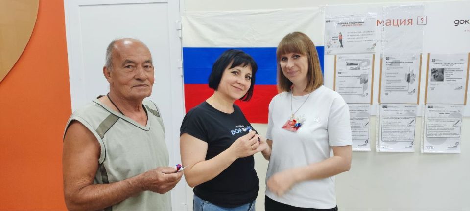 Продолжаем готовиться к празднику Дня России! Продолжаем готовиться к празднику Дня России!