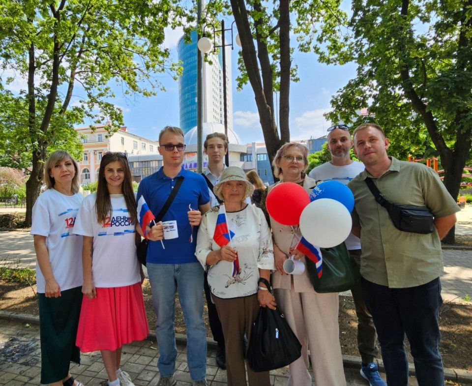 Татьяна Копылова: С днем России!. Сегодня в Ворошиловском районе состоялась викторина, посвященная Дню России Татьяна Копылова: С днем России!. Сегодня в Ворошиловском районе состоялась викторина, посвященная Дню России