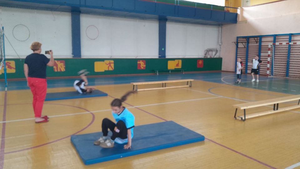 "Весёлые старты" в селе Кременёвка — спорт, смех и командный дух! "Весёлые старты" в селе Кременёвка — спорт, смех и командный дух!