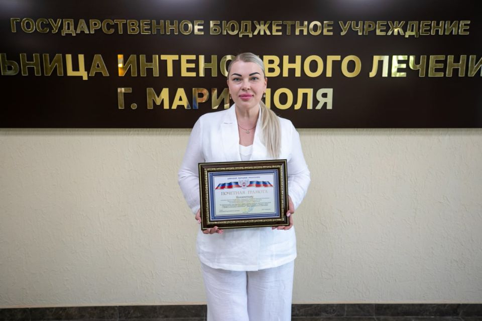 Олег Моргун: Поздравил сотрудников Больницы интенсивного лечения с 45-летием со дня основания медучреждения Олег Моргун: Поздравил сотрудников Больницы интенсивного лечения с 45-летием со дня основания медучреждения