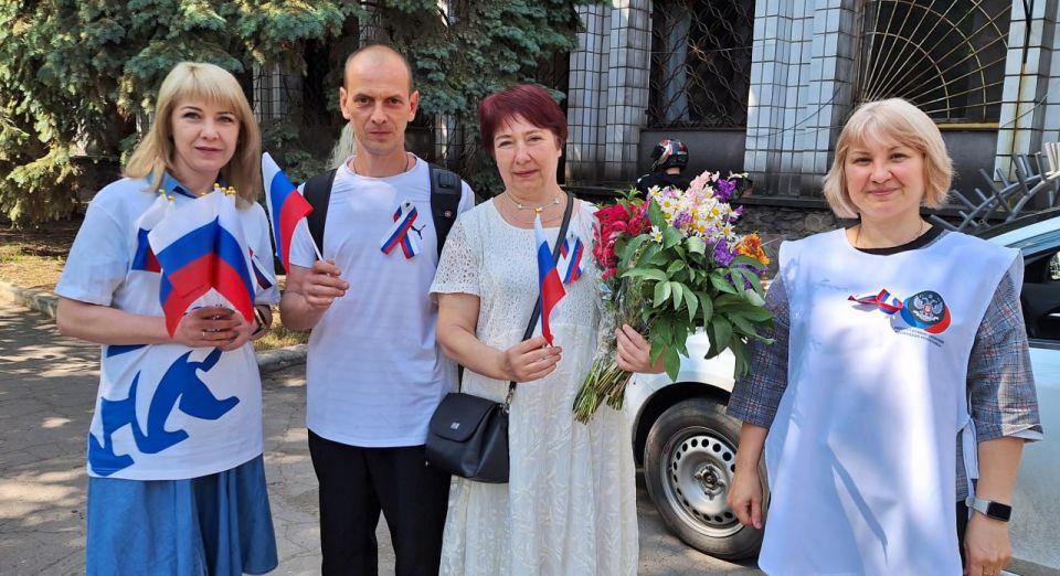 11 июня по партийному проекту «Историческая память» Всероссийской политической партии «Единая Россия» и проекта «Эхо времен» Общественного Движения «Донецкая Республика» в Советском внутригородском районе городского округа... 11 июня по партийному проекту «Историческая память» Всероссийской политической партии «Единая Россия» и проекта «Эхо времен» Общественного Движения «Донецкая Республика» в Советском внутригородском районе городского округа...