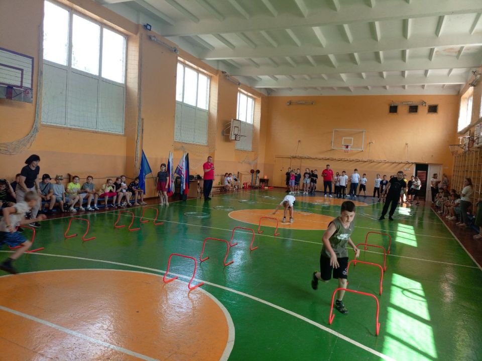 В Ждановке прошли соревнования «Веселые старты» В Ждановке прошли соревнования «Веселые старты»