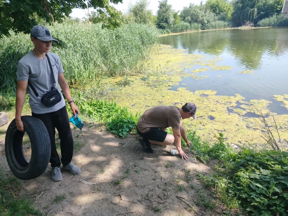 Экологический десант добровольцев Экологический десант добровольцев