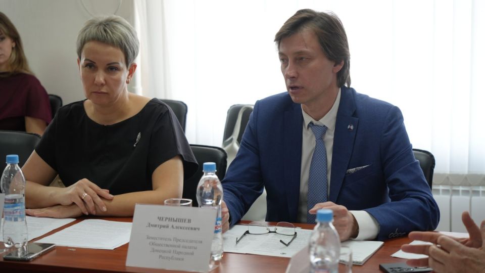 Руководитель "Русского центра" Елена Евсеева избрана Председателем общественного центра при Министерстве культуры ДНР Руководитель "Русского центра" Елена Евсеева избрана Председателем общественного центра при Министерстве культуры ДНР