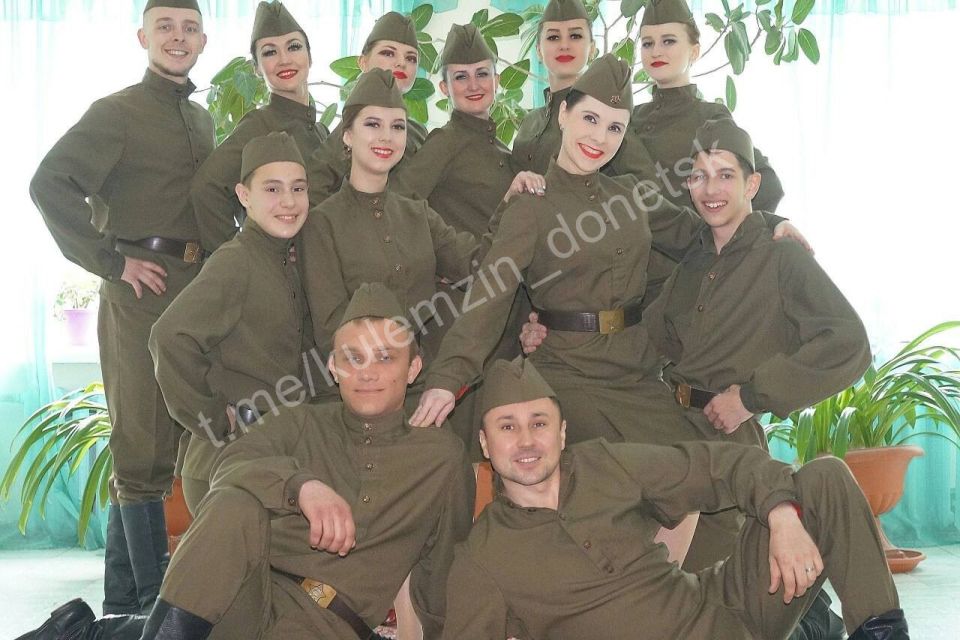 Культурное богатство. Созданный в 1958 году Народный ансамбль танца «Юность Донбасса» начал свою историю под руководством Константина Бескаравайного Культурное богатство. Созданный в 1958 году Народный ансамбль танца «Юность Донбасса» начал свою историю под руководством Константина Бескаравайного