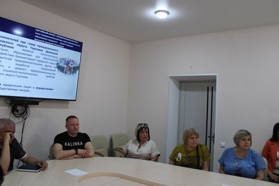 Роман Конев: Состоялось рабочее совещание в рамках Федерального партийного проекта «Предпринимательство» Роман Конев: Состоялось рабочее совещание в рамках Федерального партийного проекта «Предпринимательство»