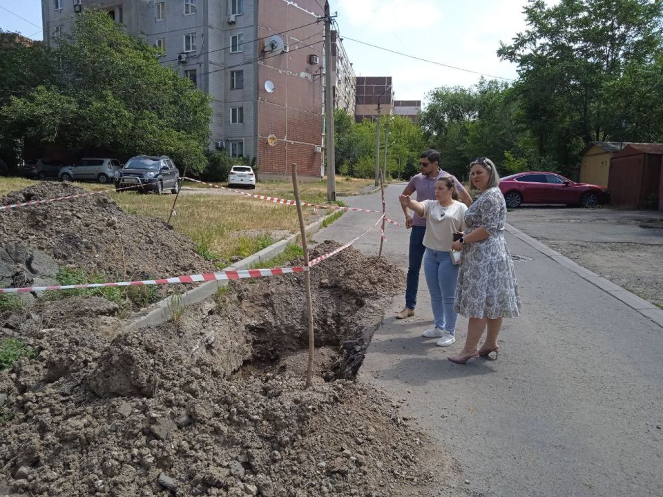 Василий Ткачук: В рамках проектов "Управдом" и "Школа ЖКХ" партии «Единая Россия» проведено обследование с целью предотвращения подтопления подвального помещения в результате аварийной ситуации на наружном водопровде по... Василий Ткачук: В рамках проектов "Управдом" и "Школа ЖКХ" партии «Единая Россия» проведено обследование с целью предотвращения подтопления подвального помещения в результате аварийной ситуации на наружном водопровде по...