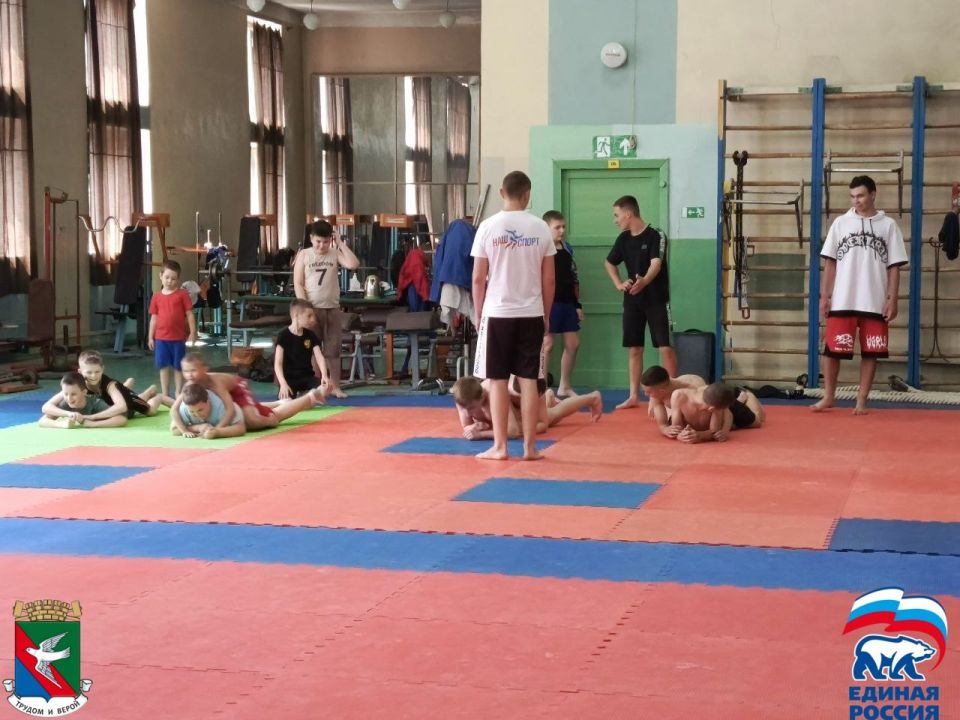 Воспитанники бойцовского клуба «Донбасс» приняли участие в акции «Спортивный Донбасс» Воспитанники бойцовского клуба «Донбасс» приняли участие в акции «Спортивный Донбасс»