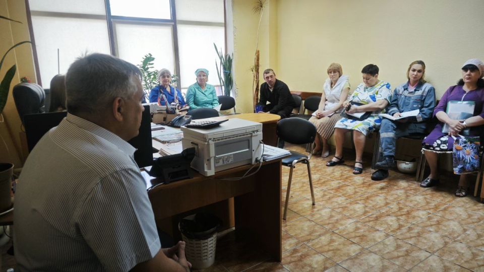 В Кировском внутригородском районе состоялась встреча с трудовым коллективом В Кировском внутригородском районе состоялась встреча с трудовым коллективом