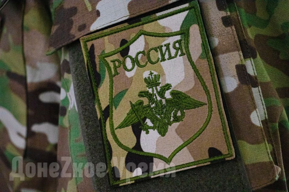 Все, что нужно на фронте, и не только: екатеринбуржцы передали бойцам в зоне СВО гуманитарную помощь Все, что нужно на фронте, и не только: екатеринбуржцы передали бойцам в зоне СВО гуманитарную помощь