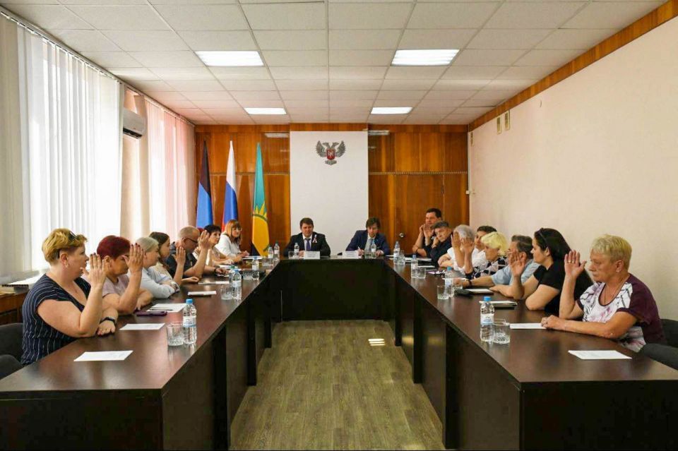 В Макеевке состоялось первое заседание Общественного совета В Макеевке состоялось первое заседание Общественного совета