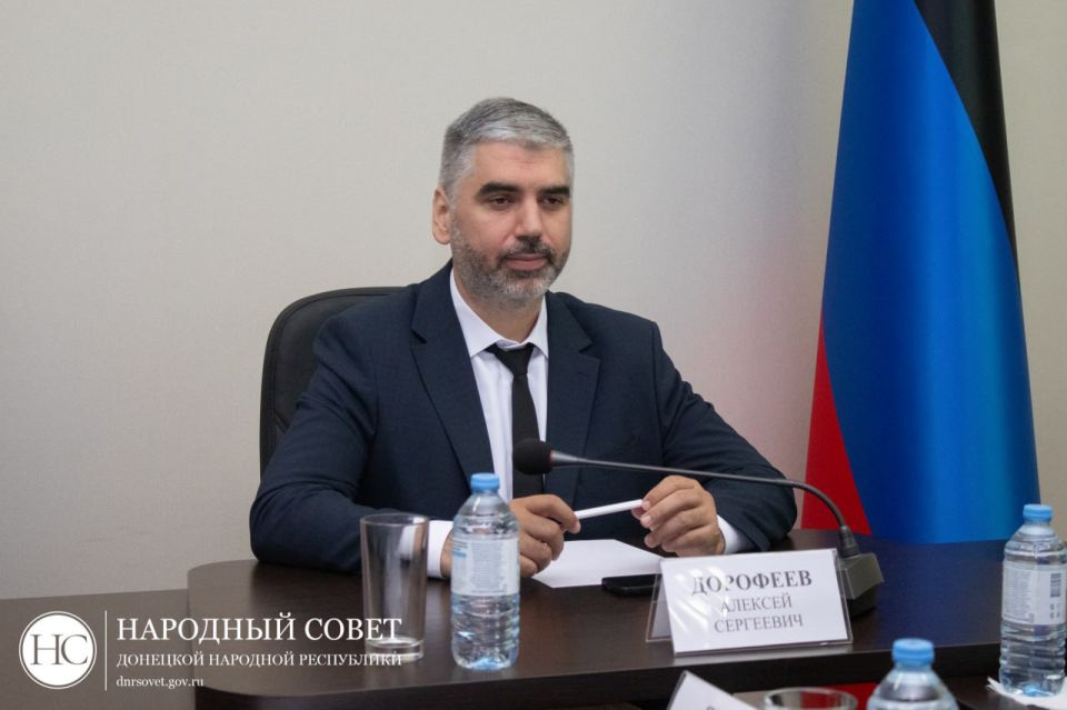 Здоровье школьников и развитие спорта: в Госдуме прошёл «правительственный час» Здоровье школьников и развитие спорта: в Госдуме прошёл «правительственный час»