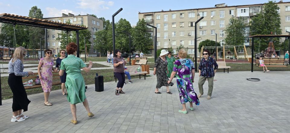 В такой прекрасный праздник, как День России, состоялся танцевальный вечер "Ах, это танго"! В такой прекрасный праздник, как День России, состоялся танцевальный вечер "Ах, это танго"!