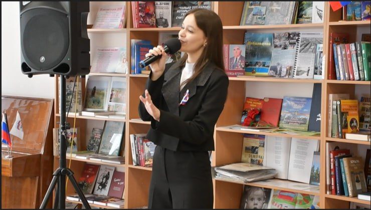 В День России, мы чествуем нашу Родину – страну с уникальной историей и богатейшим культурным, духовным наследием В День России, мы чествуем нашу Родину – страну с уникальной историей и богатейшим культурным, духовным наследием