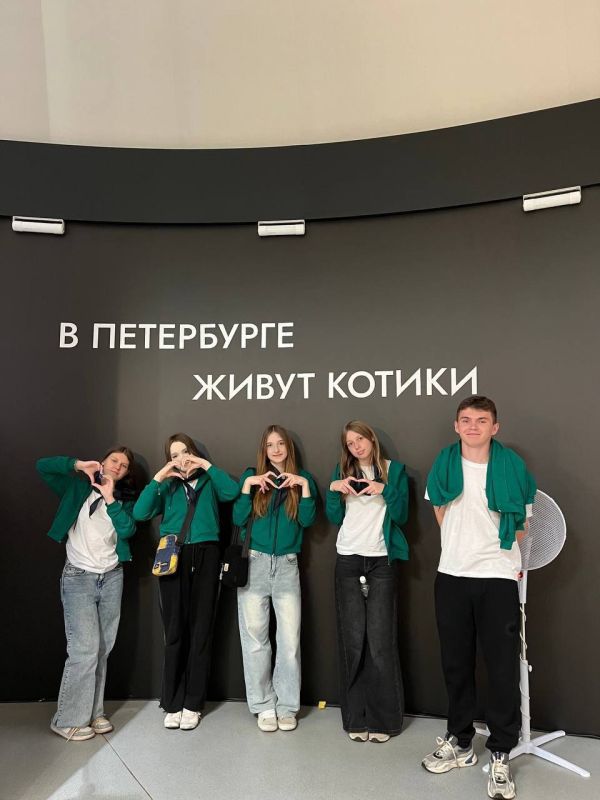 Мариупольские школьники познакомились с Петербургом Мариупольские школьники познакомились с Петербургом