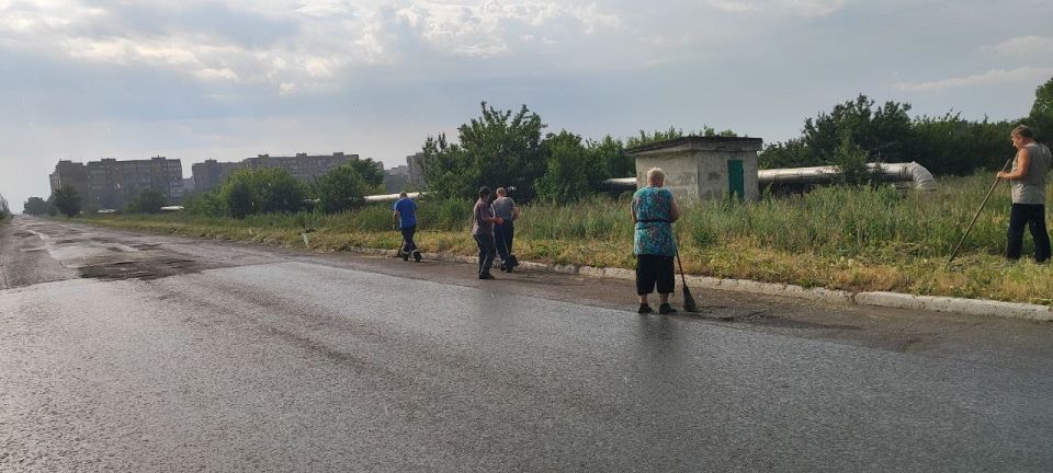 В Кировском активно ведутся работы по благоустройству В Кировском активно ведутся работы по благоустройству