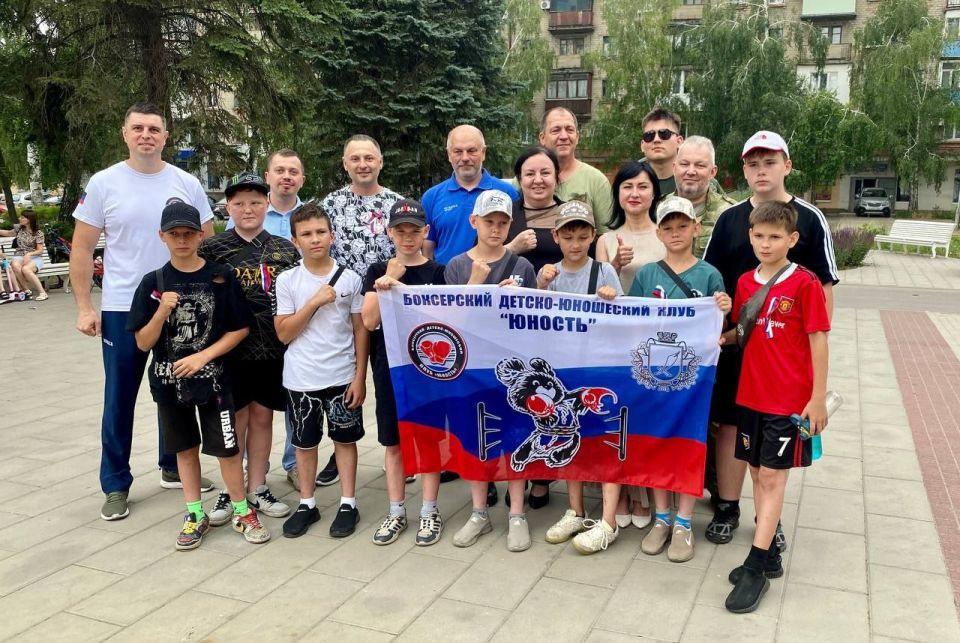 Виктория Жукова: Фото с мероприятия посвященного празднованию Дня России Виктория Жукова: Фото с мероприятия посвященного празднованию Дня России