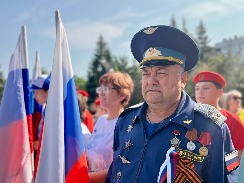 Александр Шатов: В Шахтерске состоялось торжественное мероприятие, посвященное Дню России Александр Шатов: В Шахтерске состоялось торжественное мероприятие, посвященное Дню России
